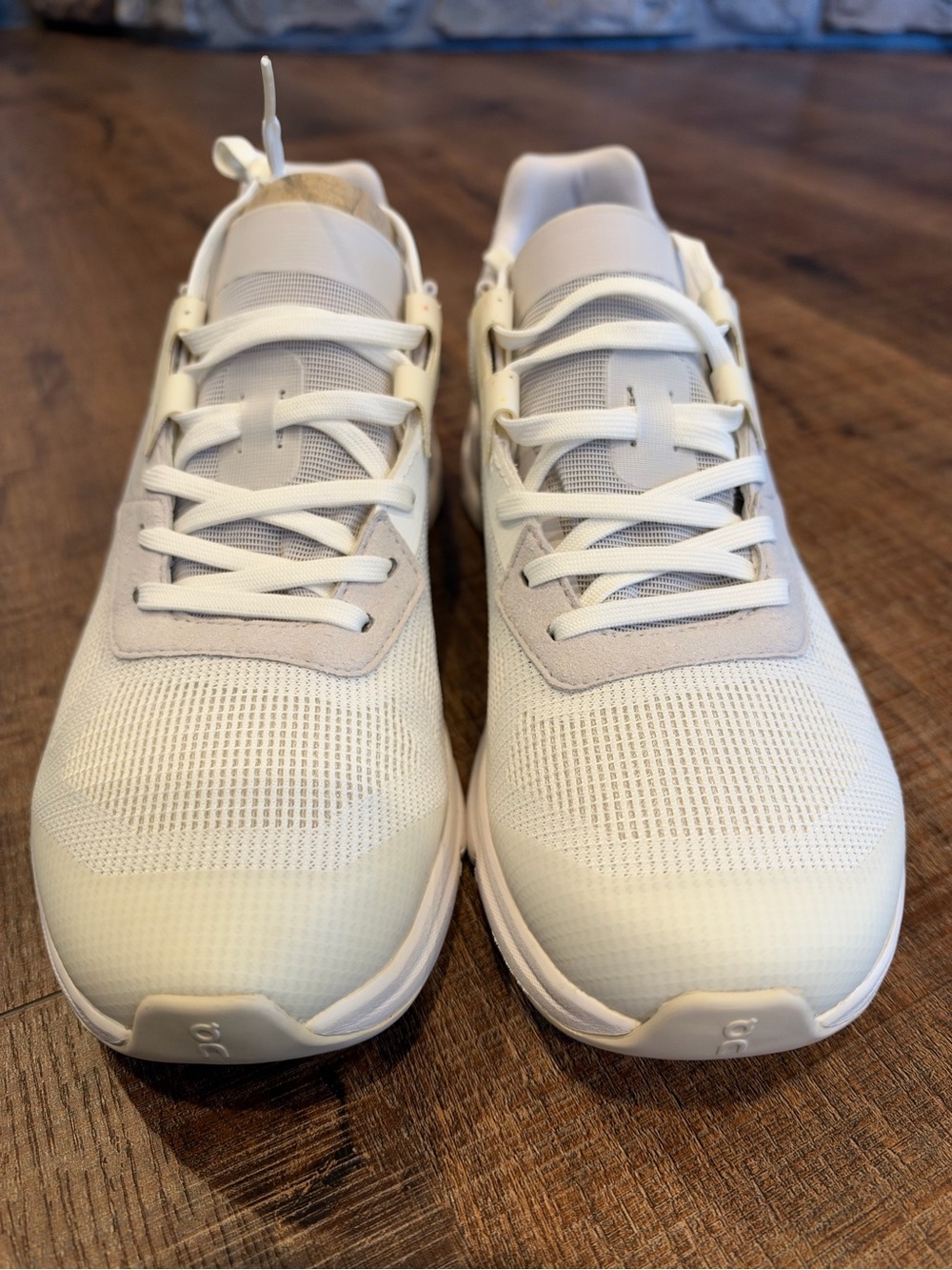 Women’s Lightweight White Athletic Sneakers